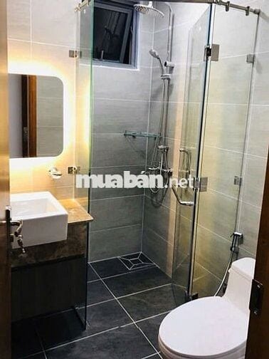 Cho thuê Gấp căn hộ SKY CENTER, 96m2, 3pn, 2wc, giá chỉ 22tr 