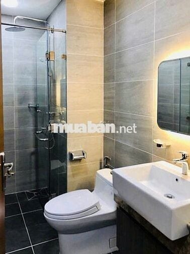 Cho thuê Gấp căn hộ SKY CENTER, 96m2, 3pn, 2wc, giá chỉ 22tr 