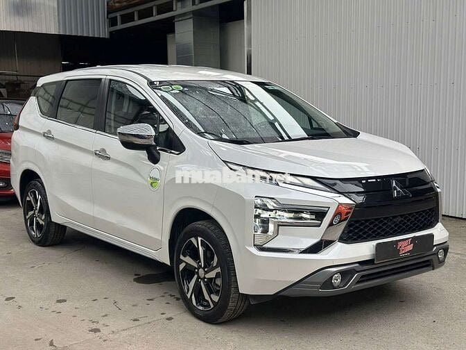 Mitsubishi Xpander Premium 2025 1.5L,màu trắng,3v7