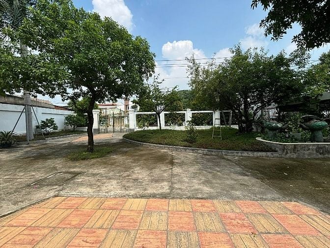 Bán biệt thự sân vườn 1905,5m ngay Tp Tân Uyên TPHCM 