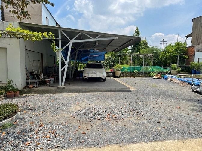 Bán biệt thự sân vườn 1905,5m ngay Tp Tân Uyên TPHCM 