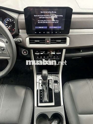 Mitsubishi Xpander Premium 2025 1.5L,màu trắng,3v7