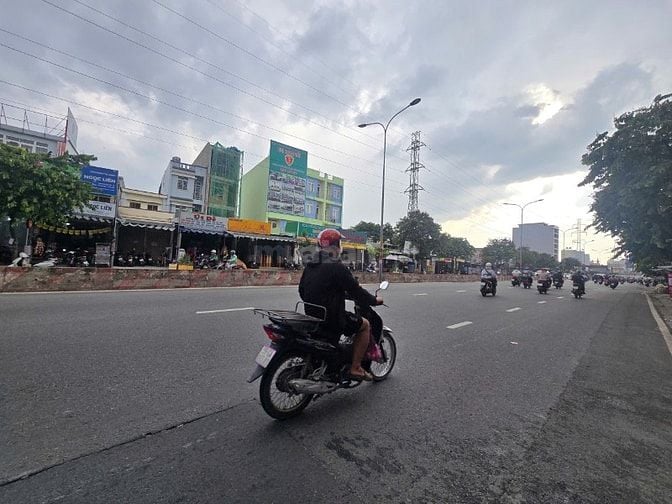 Bán nhà MTKD Lê Trọng Tấn-Tân Phú.  DT 4x23- giá cực tốt chỉ 13.9 TỶ