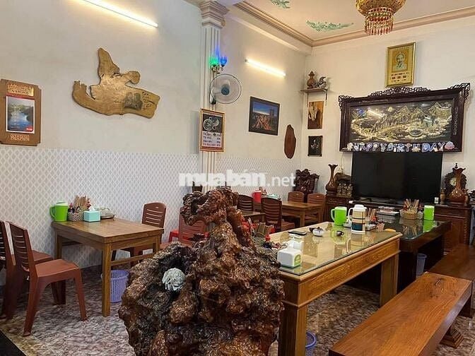 TUYỂN NHÂN VIÊN PHỤC VỤ,RỬA CHÉN,DỌN DẸP QUÁN PHỞ