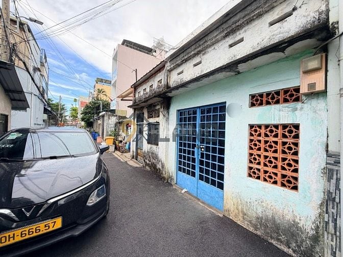 BÁN NHÀ C4 NGAY NGUYỄN KIM - VÕ VĂN NGÂN - GẦN GA METRO - 50 M2
