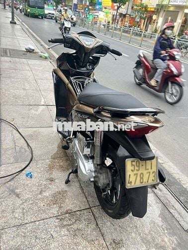 Honda Air Blade FI 2012 Đen Vàng Đồng