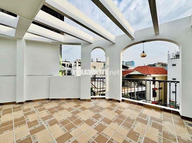Chỉ: 8 Tỷ 550 - OTO ĐẬU CỬA LÊ QUANG ĐỊNH – P. Gia Định, Bình Thạnh –