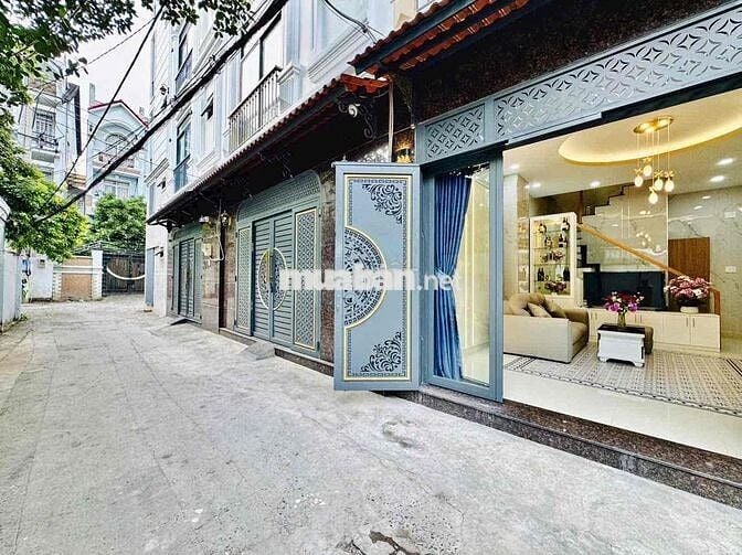 Chỉ: 8 Tỷ 550 - OTO ĐẬU CỬA LÊ QUANG ĐỊNH – P. Gia Định, Bình Thạnh –