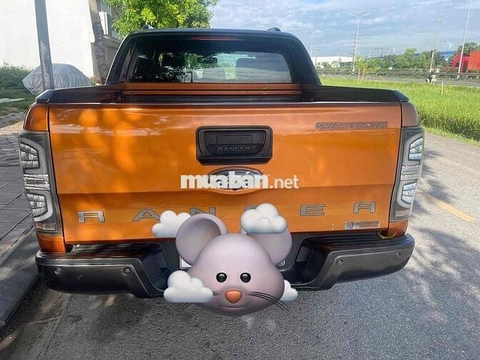 Ford Ranger Wildtrak 5 chỗ màu Cam