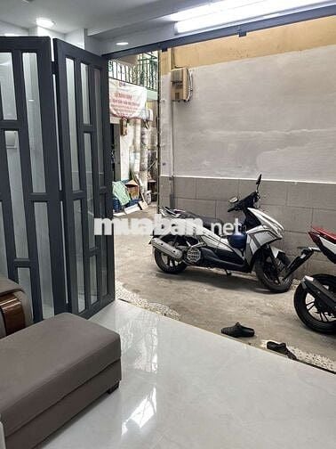 Nhà hẻm 2 tầng Lạc Long Quân, Phường 3, Quận 11 TpHCM