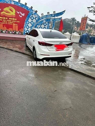 Hyundai Elantra Trắng Số sàn