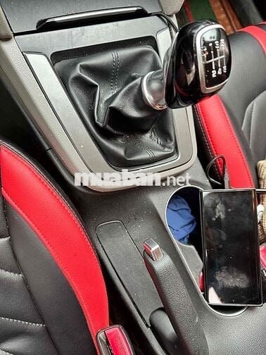 Hyundai Elantra Trắng Số sàn