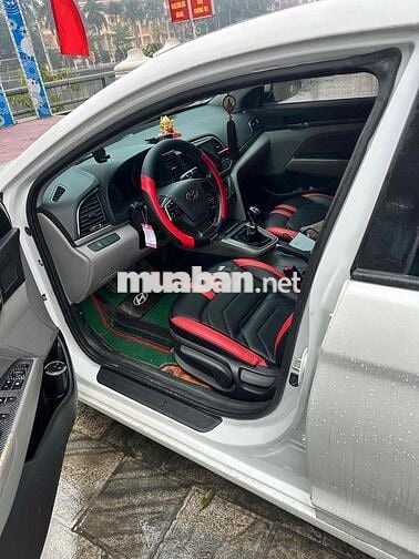 Hyundai Elantra Trắng Số sàn