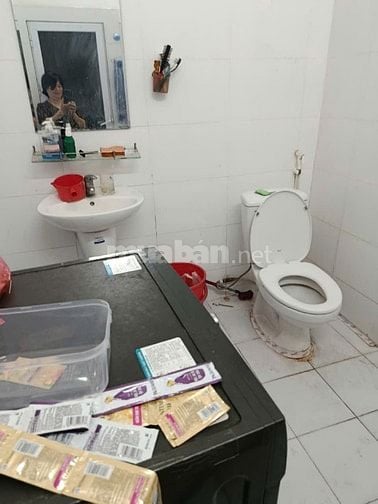Cho thuê nhà 4 tầng ngõ 132 đường Cầu Giấy, Hà Nội
