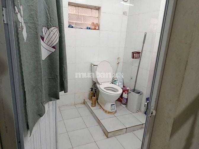 Cho thuê nhà 4 tầng ngõ 132 đường Cầu Giấy, Hà Nội