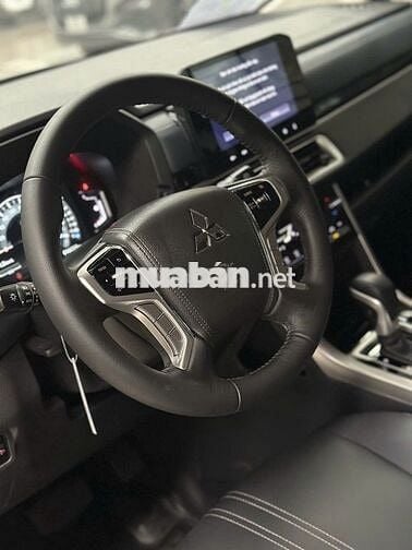Mitsubishi Xpander Cross 2023 Trắng 25.000km