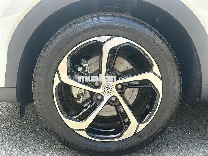 MG HS LUX  2024 - 3500 km Siêu lướt sơn zin 100%