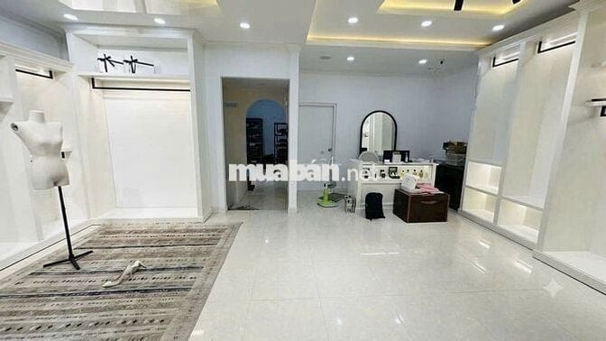 NHÀ CHO THUÊ NGANG 8M GIÁ TỐT HIẾM CÓ KHU THỜI TRANG LÊ VĂN SỸ
