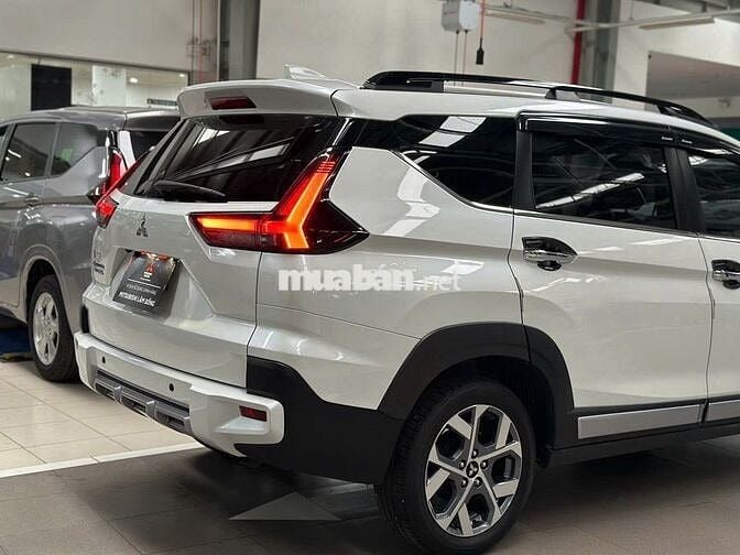 Mitsubishi Xpander Cross 2023 Trắng 25.000km