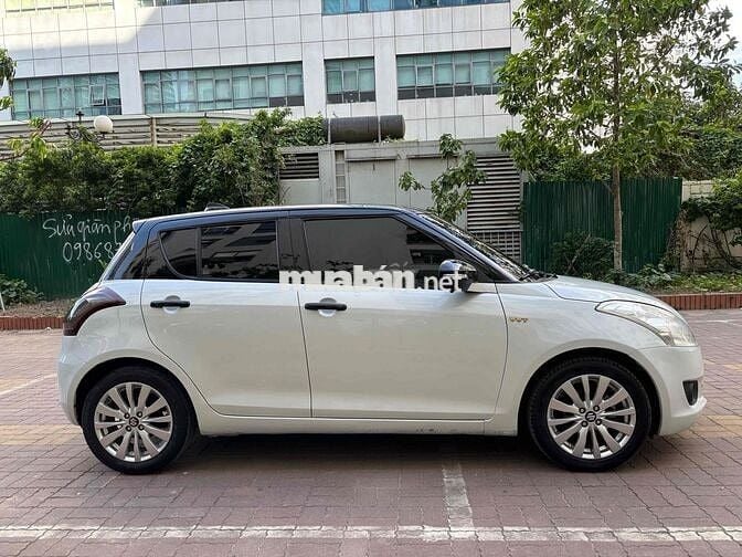 Suzuki Swift 2015 số tự động