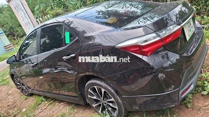 Toyota Corolla Altis 1.8G Nâu mận 70.000 km