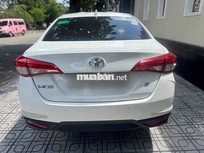 Bán TOYOTA VIOS E 2024 màu trắng , xe tự động