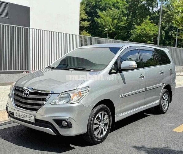 Toyota Innova 2.0G 2016 Số tự động Bạc