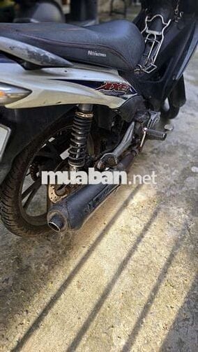 Yamaha Sirius Xanh Đen Trắng