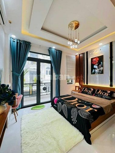 bán nhà Mặt TIỂN đường D5 20m DT 4mx21m (1trệt 4 lầu) 5PN 6WC.P25 Q.BT
