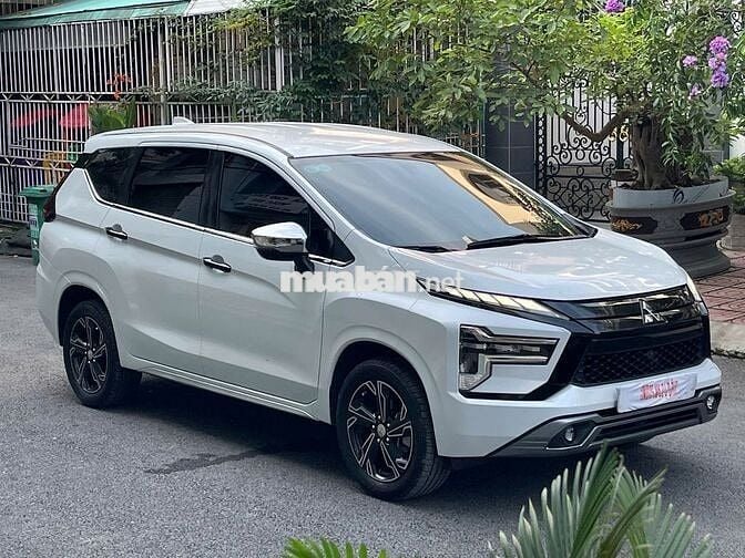 Mitsubishi Xpander Premium 2023 Trắng 6 vạn