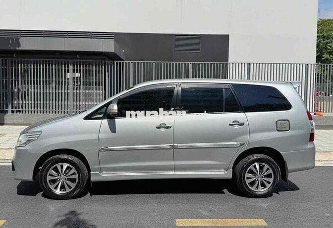 Toyota Innova 2.0G 2016 Số tự động Bạc