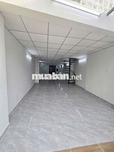 Cho thuê nhà mặt tiền Hưng Phú, Quận 8 4.3x18m kinh doanh đa ngành