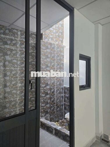 Cho thuê nhà mặt tiền Hưng Phú, Quận 8 4.3x18m kinh doanh đa ngành