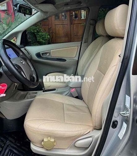 Toyota Innova 2.0G 2016 Số tự động Bạc