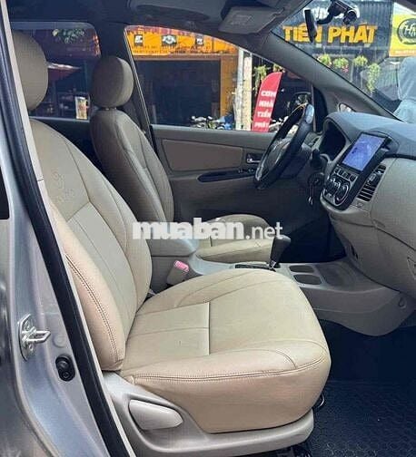 Toyota Innova 2.0G 2016 Số tự động Bạc