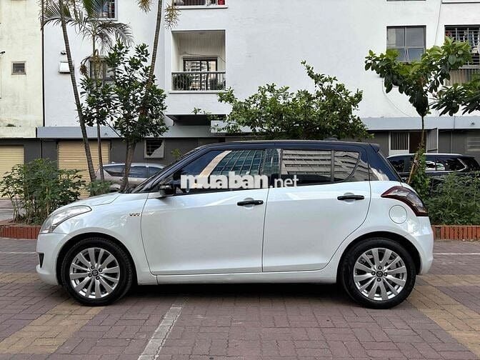 Suzuki Swift 2015 số tự động