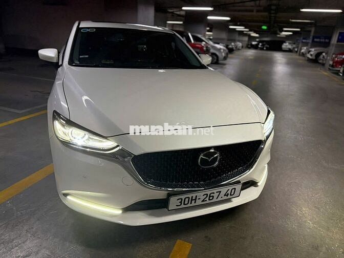 Mazda 6 Premium 2021 Trắng 26000km