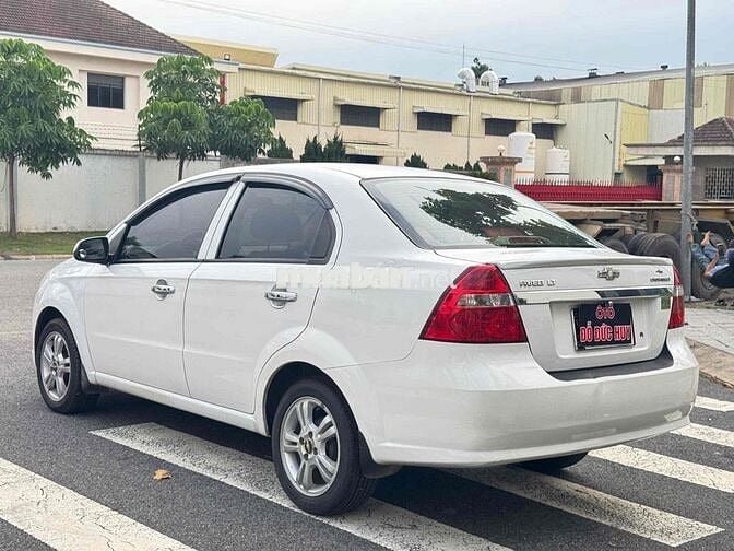 Chevrolet AVEO 2018 Trắng Số sàn 158t rẻ dễ dùng