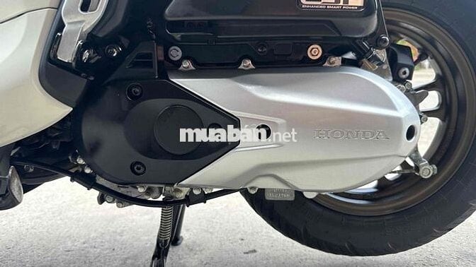 Honda Scoopy 2024 Trắng đen ( hỗ trợ góp )
