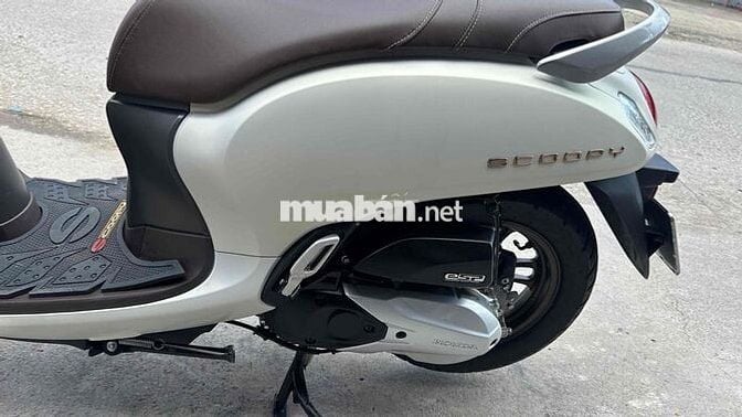 Honda Scoopy 2024 Trắng đen ( hỗ trợ góp )
