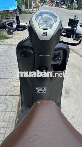 Honda Scoopy 2024 Trắng đen ( hỗ trợ góp )