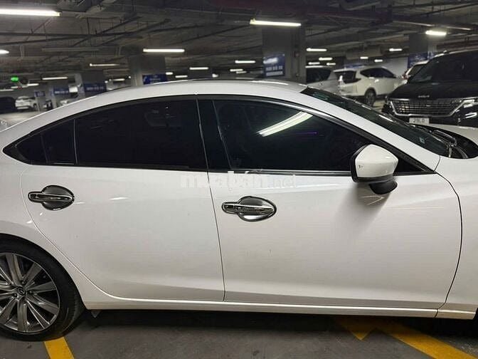 Mazda 6 Premium 2021 Trắng 26000km