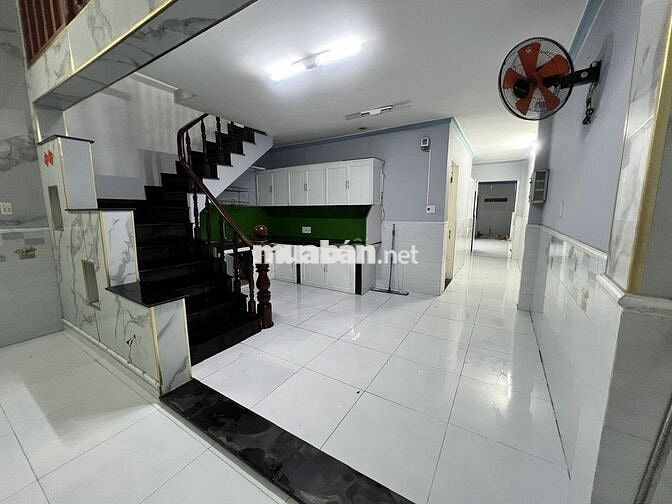 Cho thuê nhà mặt tiền chỉ 9tr/tháng cọc 1 tháng phù hợp ở, vp, kd