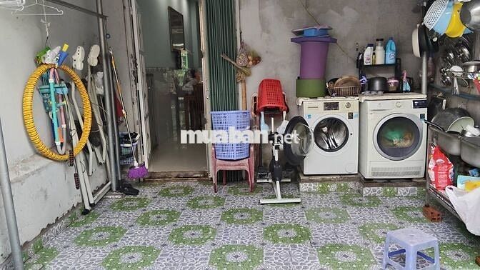 Bán nhà ở 1 trệt 1 lầu, sổ sẵn