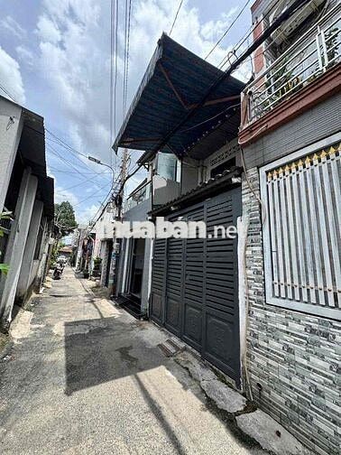 bán nhà 30m2 hẻm ôtô sổ hồng riêng 2 lầu 2PN 2WC