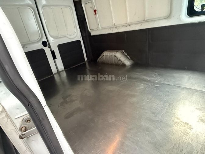 Cần Bán xe tải van, hiệu Ford Transit, đời cuối 2022 màu Tr