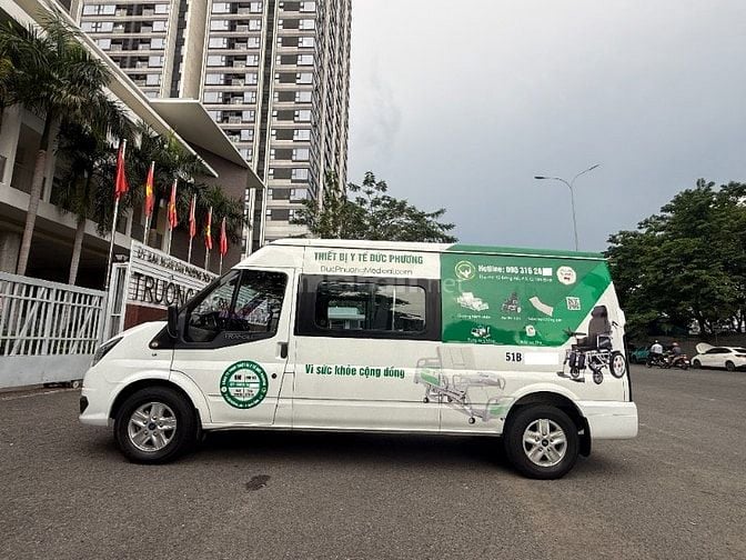 Cần Bán xe tải van, hiệu Ford Transit, đời cuối 2022 màu Tr