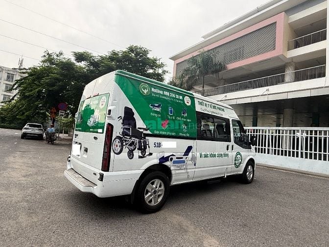 Cần Bán xe tải van, hiệu Ford Transit, đời cuối 2022 màu Tr