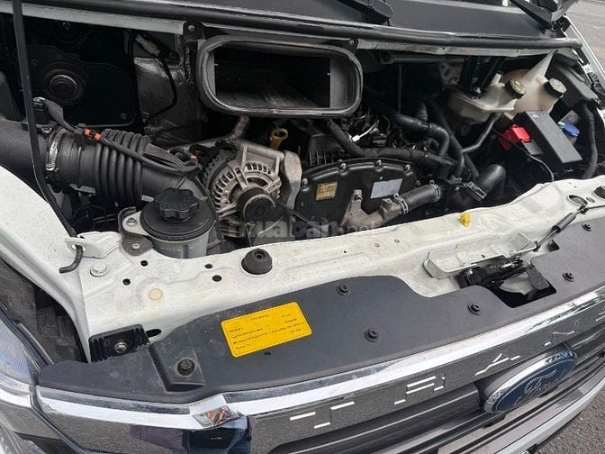 Cần Bán xe tải van, hiệu Ford Transit, đời cuối 2022 màu Tr