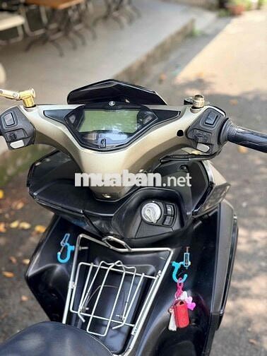 Yamaha NVX 155cc Đen, Vàng đồng